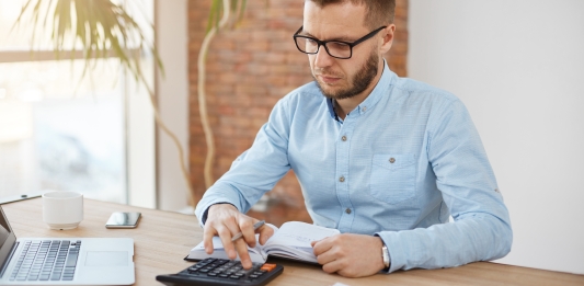 Dicas de educação financeira e dinheiro para jovens