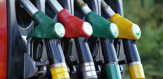 Descubra os 05 Melhores Aplicativos para Economizar Gasolina em 2024